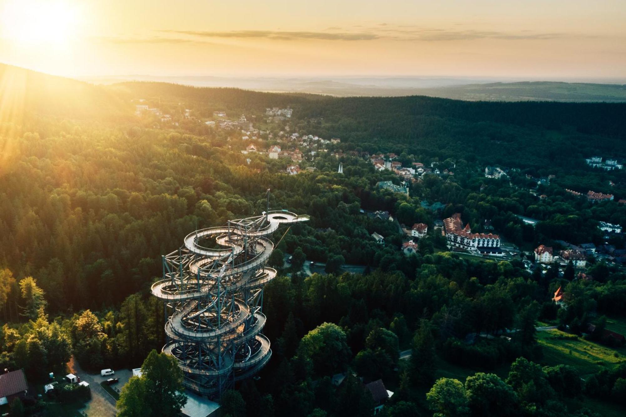 Elements Hotel&Spa Świeradów-Zdrój Εξωτερικό φωτογραφία Aerial view of the observation tower